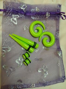 Neon Green Spiral Tapers and Plugs Set